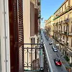 Napoli Centrale Suite アパート *