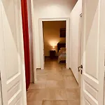 Napoli Centrale Suite アパート ナポリ