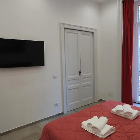 Napoli Centrale Suite Apartment Naples