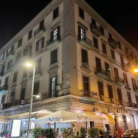 Napoli Centrale Suite Apartment *
