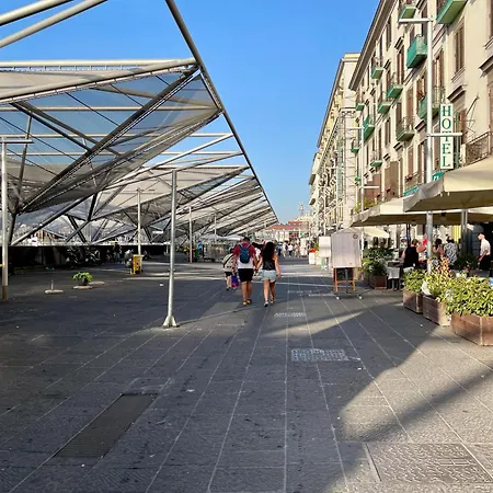 Napoli Centrale Suite Apartamento Nápoles