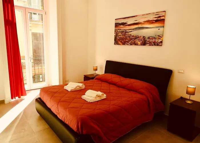 Apartment Napoli Centrale Suite *