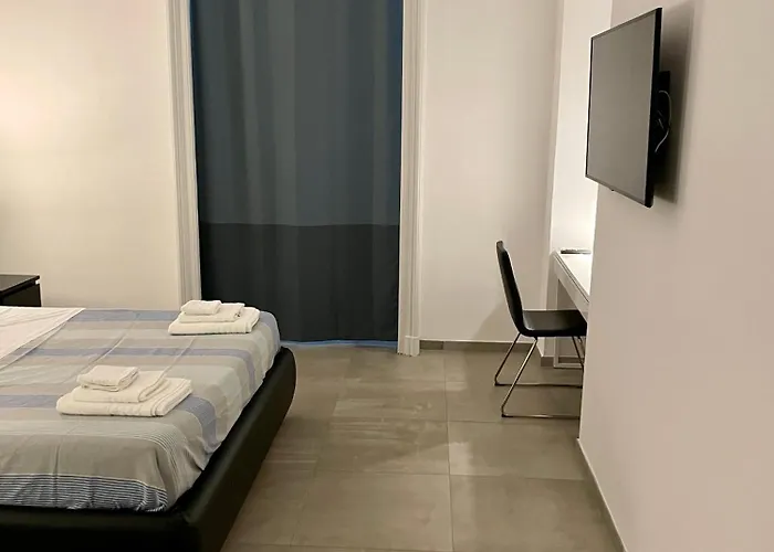 Napoli Centrale Suite Apartment Neapel