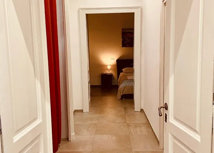Napoli Centrale Suite Apartment Neapel